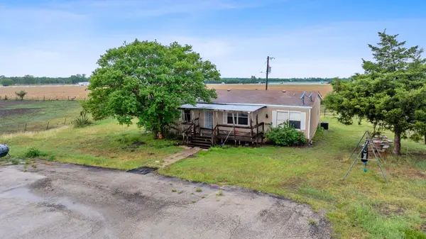 9338 E San Marcos Highway, Fentress, TX 78622