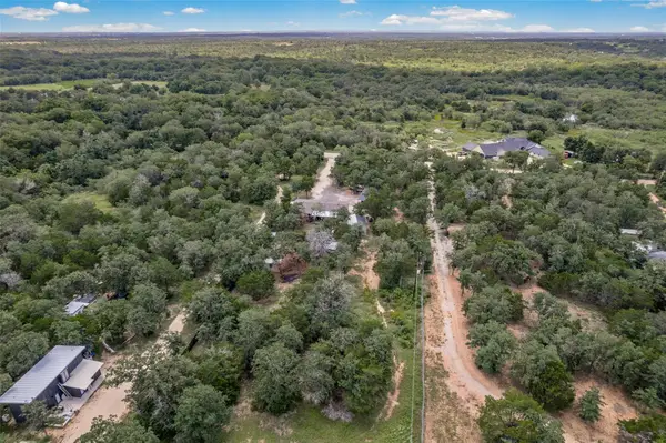 564 Boyd Rd, Red Rock, TX 78662