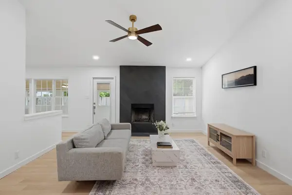6804 Meadow Run, Austin, TX 78745