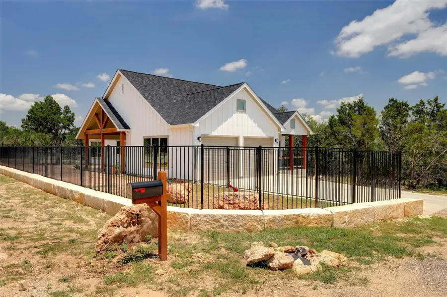 2 Cherokee Trl, Wimberley, TX 78676 - #2