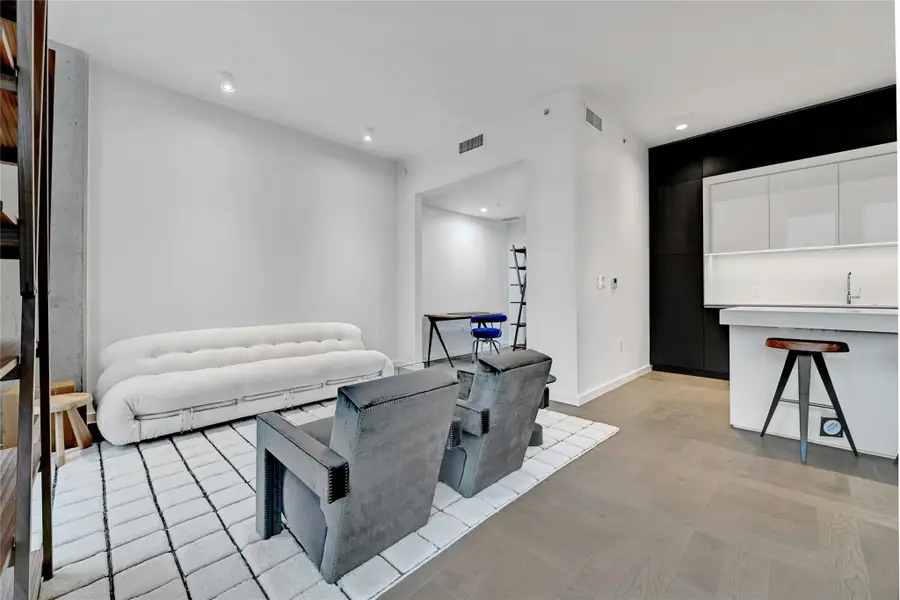 313 W 17th St #2406, Austin, TX 78701 - #3