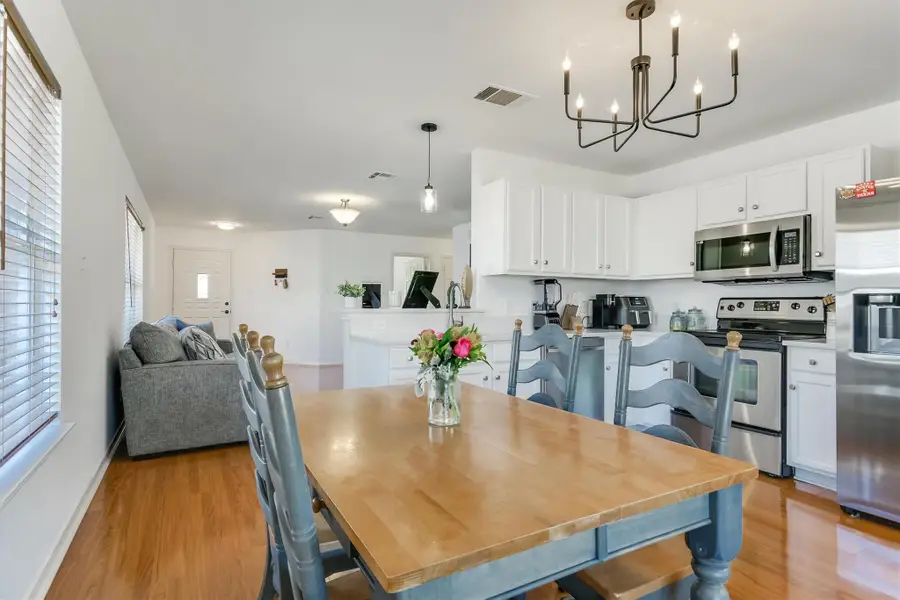 201 Woodley Rd, Leander, TX 78641 - #3