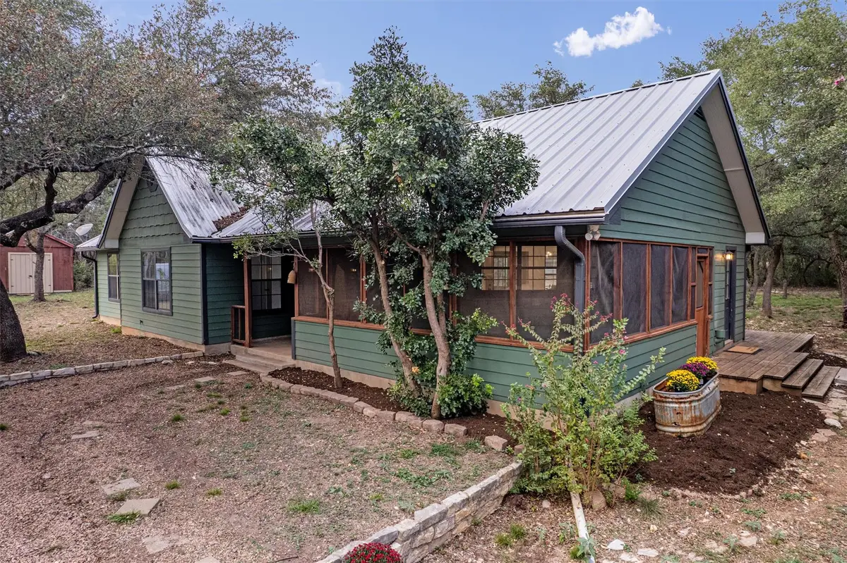 204 E Lakeshore Dr, Dripping Springs, TX 78620 - #1