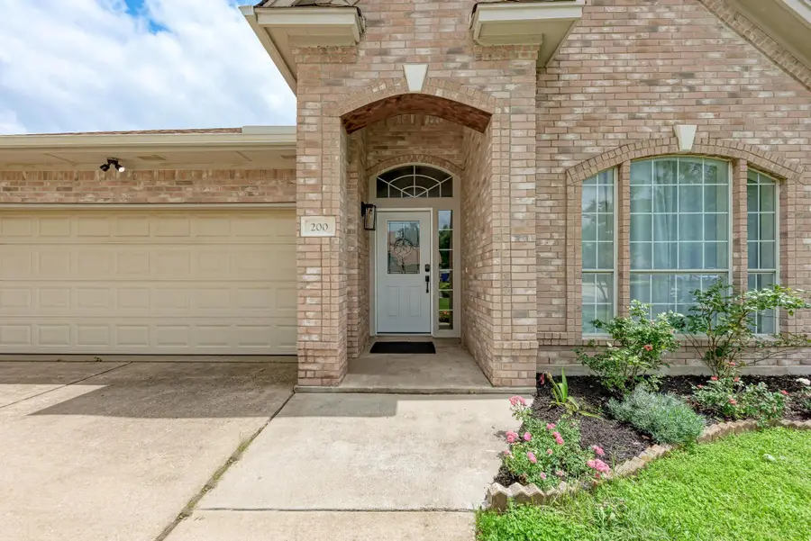 200 Glacier Dr, Cedar Park, TX 78613 - #2