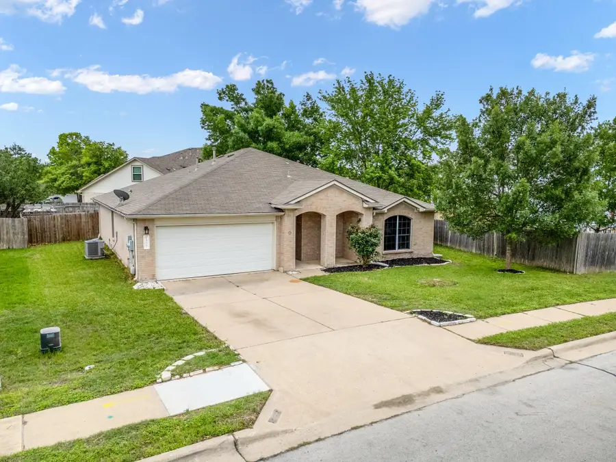 1307 Terra St, Round Rock, TX 78665 - #2