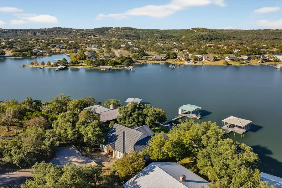 518 Morgan Creek Dr, Burnet, TX 78611 - Image #2