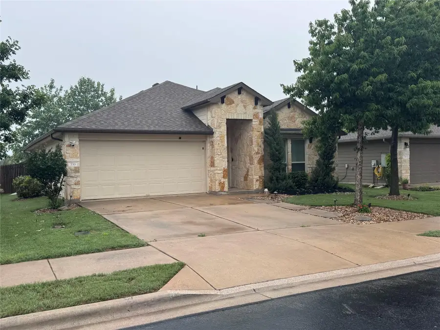 733 Pinnacle Dr, Georgetown, TX 78626 - #3