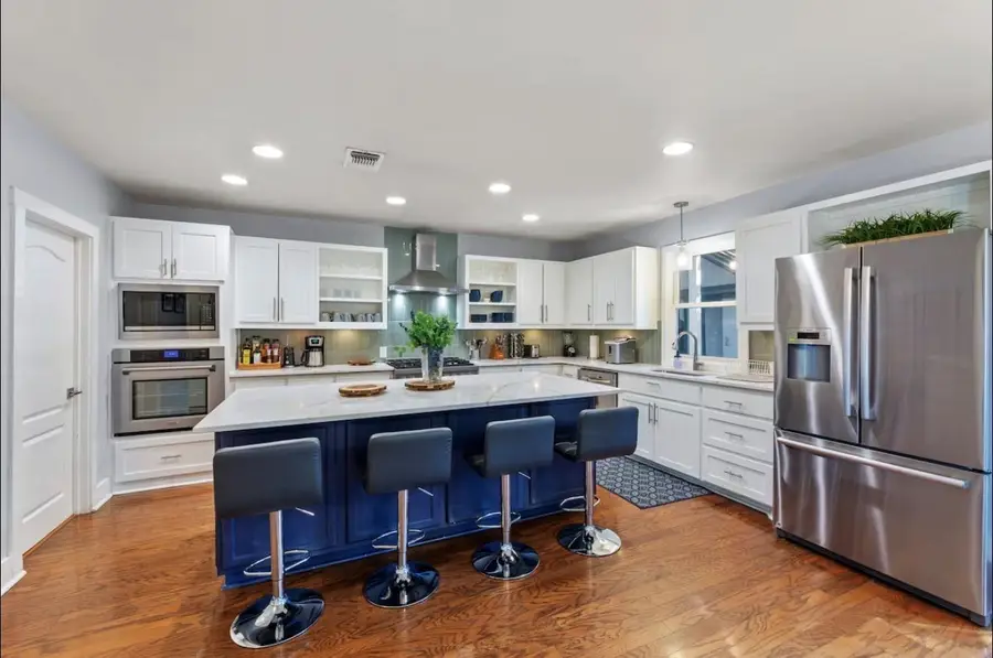 611 W Johanna St, Austin, TX 78704 - #3
