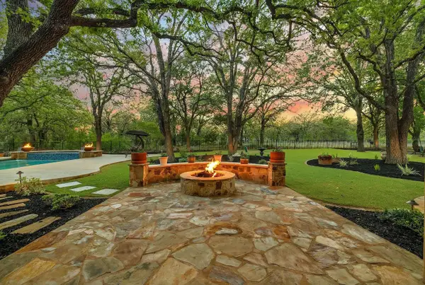 105 Hopewell Cir, Georgetown, TX 78628