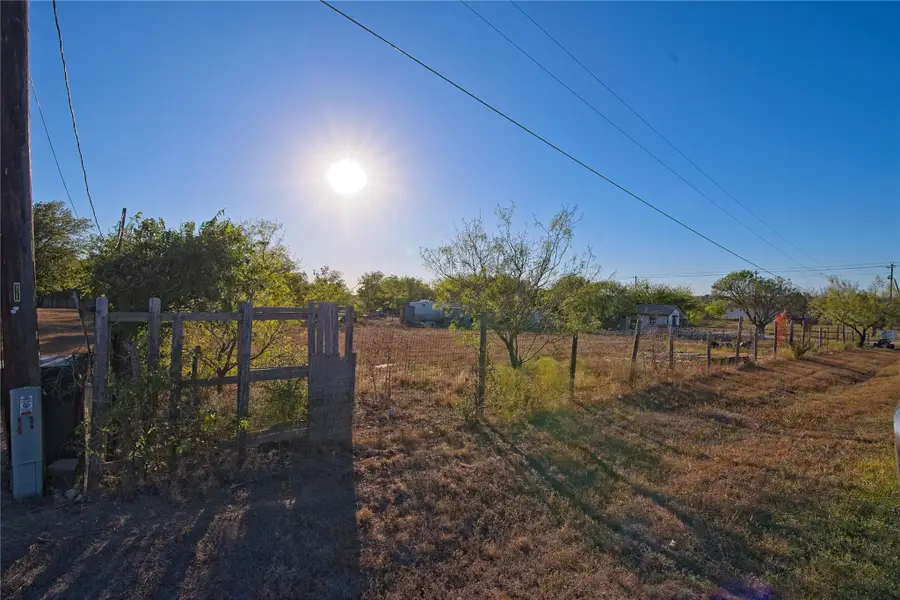 100 Cody Ln, Kyle, TX 78640 - Image #3