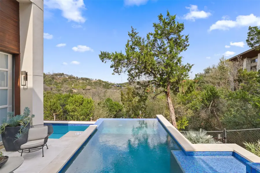 425 Yaupon Valley Rd, West Lake Hills, TX 78746 - #2