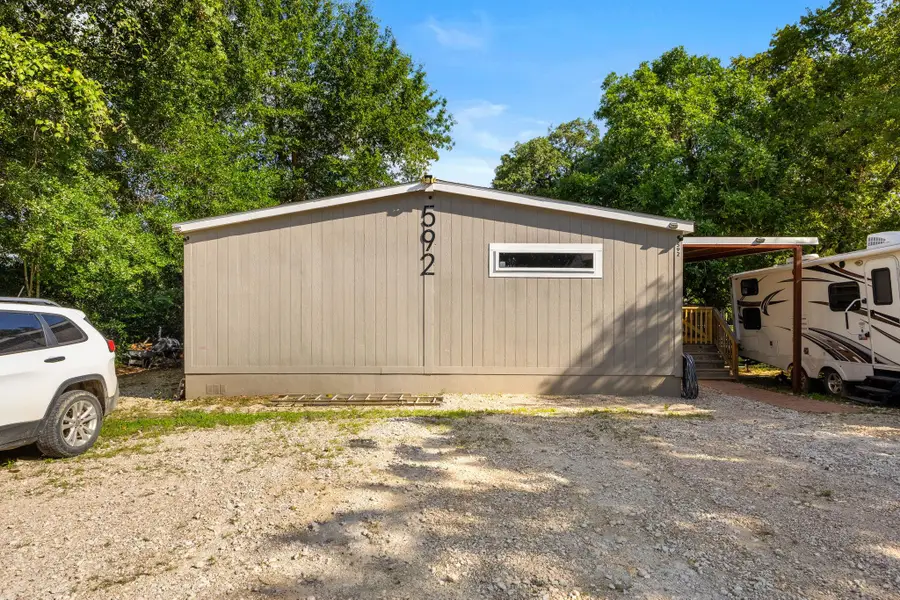 592 Oaklawn Dr, Rockdale, TX 76567 - #3