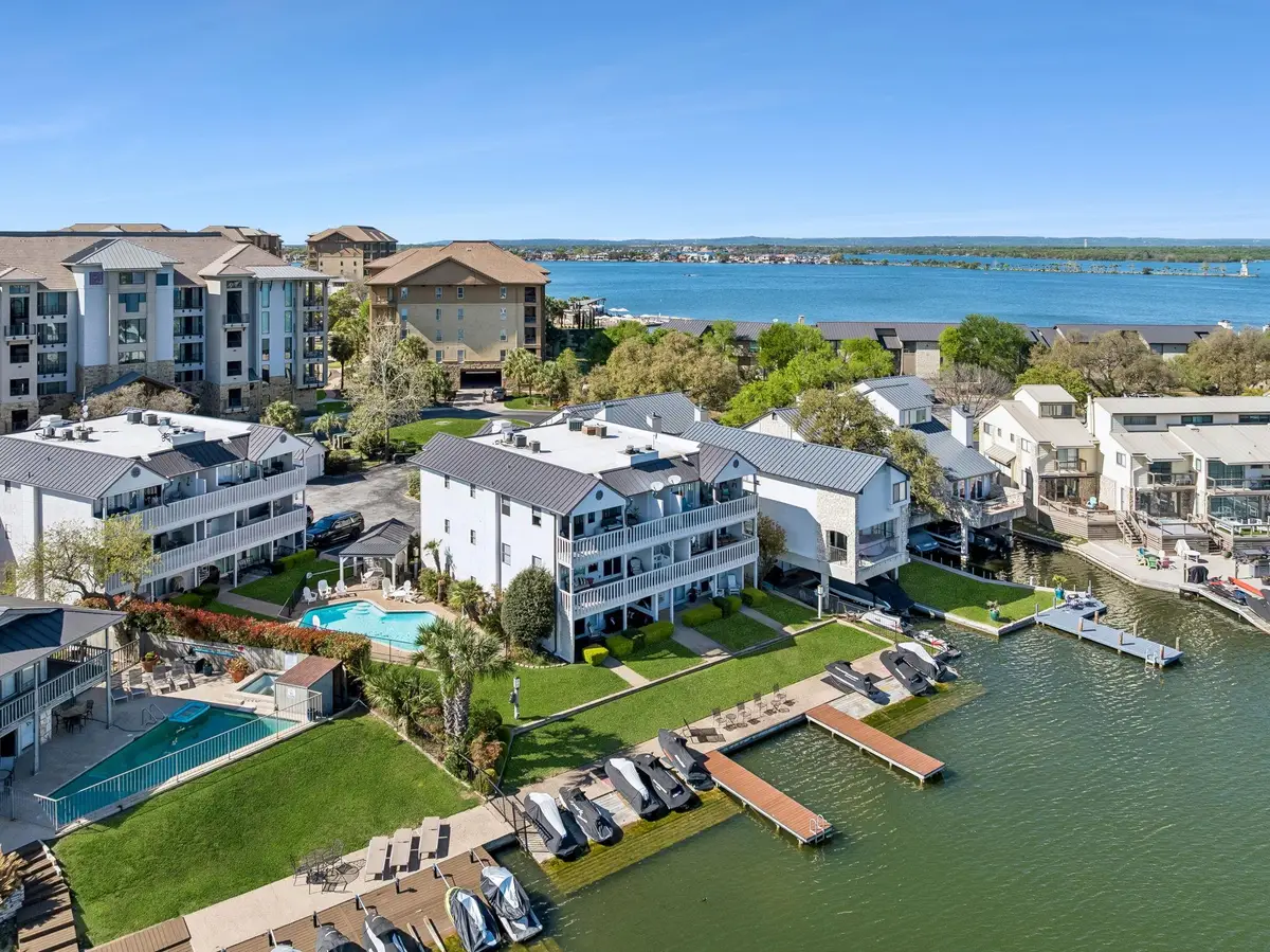 101 Island Dr, Horseshoe Bay, TX 78657 - #1