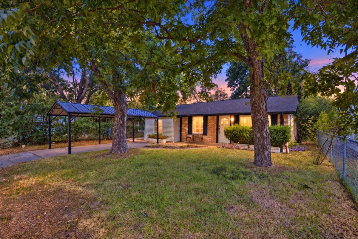 3206 Goodwin Ave, Austin, TX 78702 - #1