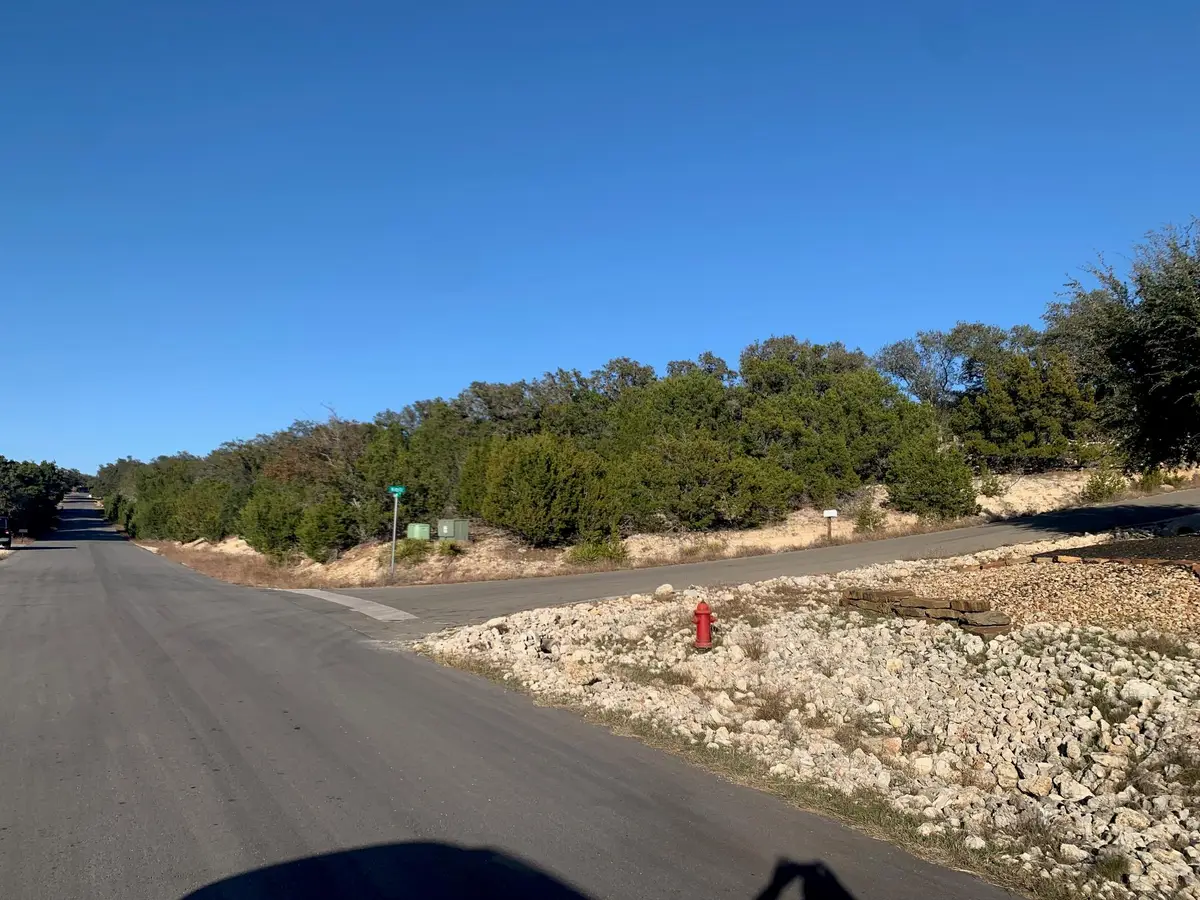 21106 Nimitz Ave, Lago Vista, TX 78645 - Image #1