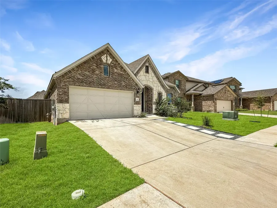 126 Acacia Pass, Bastrop, TX 78602 - Image #2