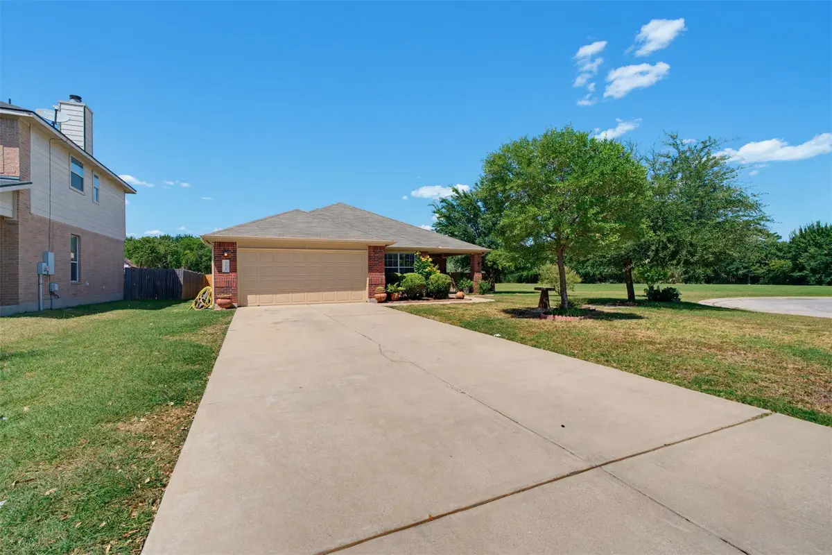 315 Floating Leaf Dr, Hutto, TX 78634 - #1