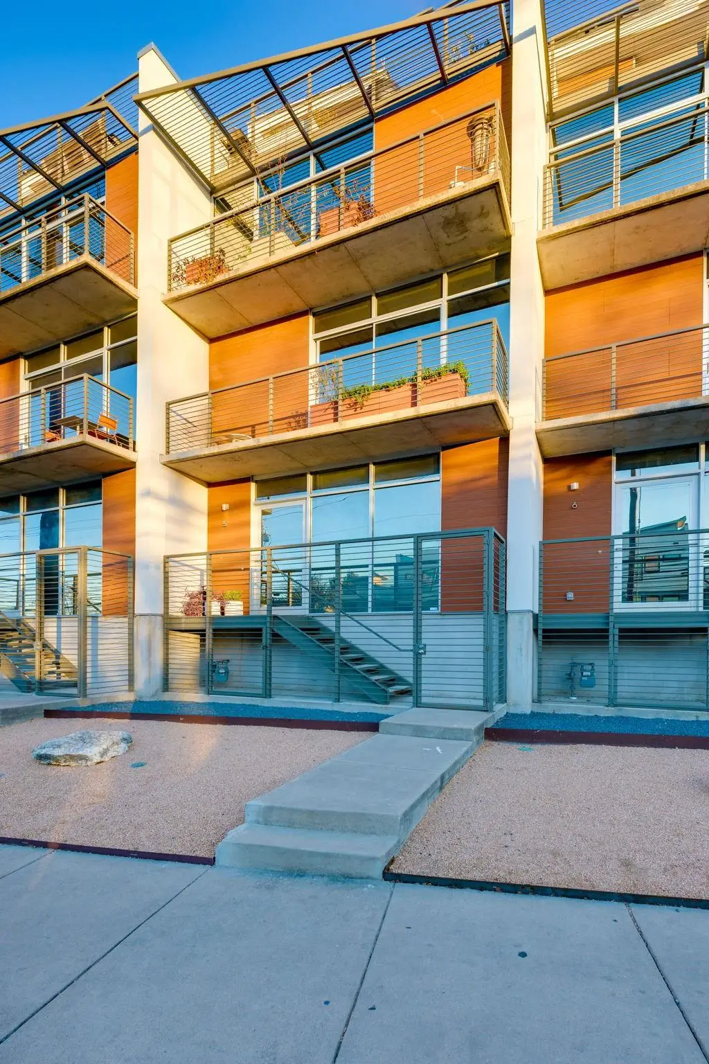 2301 S 5th St, Austin, TX 78704 - #1