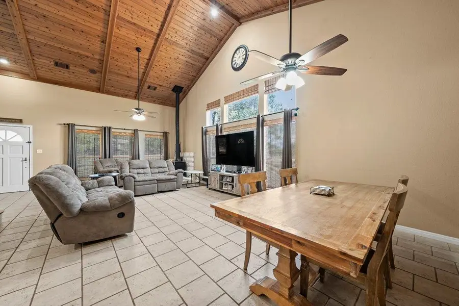 1100 Martindale Falls Rd, Martindale, TX 78655 - Image #2