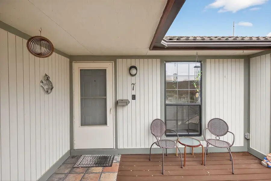 104 S Big Spur #7, Horseshoe Bay, TX 78657 - Image #2