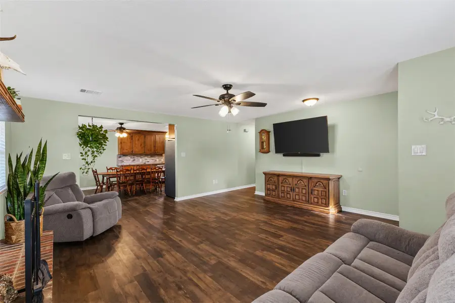 316 Holly Dr, Caldwell, TX 77836 - Image #2