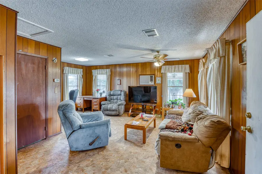 233 Deer Dr, Sunrise Beach Village, TX 78643 - Image #3