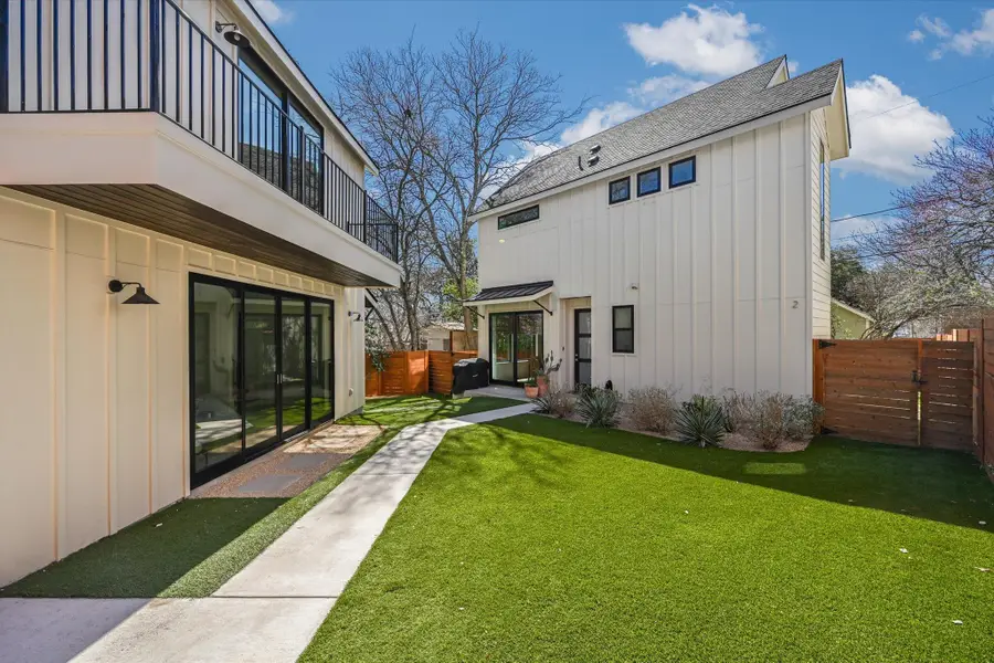 907 Redd St #2, Austin, TX 78745 - #3