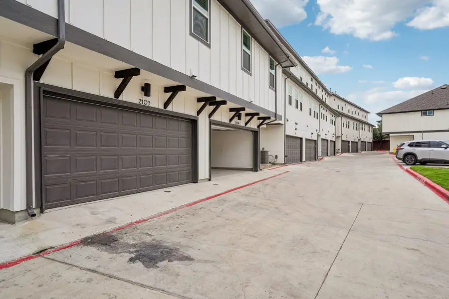 200 W 56th St #2103, Austin, TX 78751 - #3