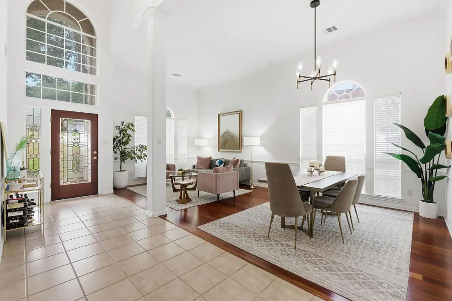 10201 Dianella Ln, Austin, TX 78759 - Image #2