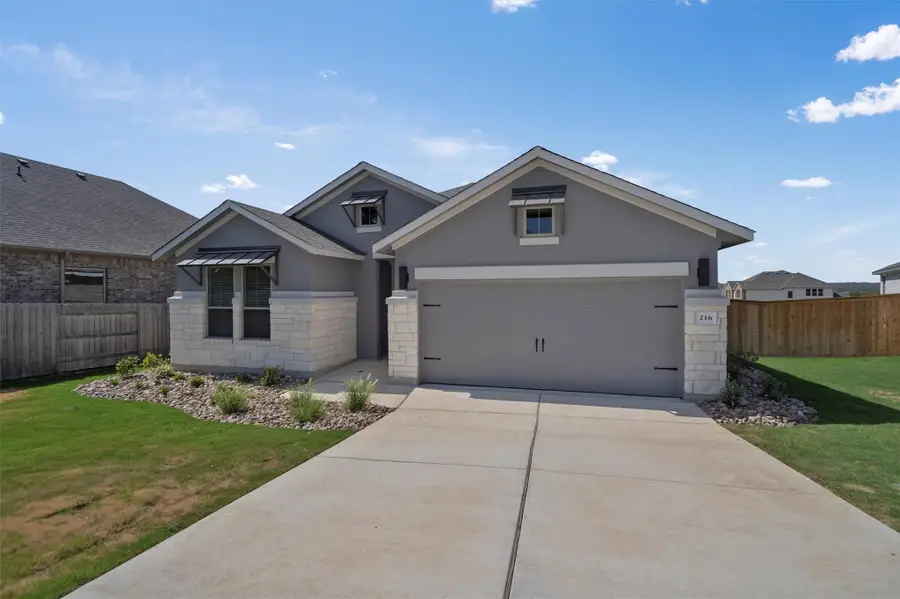 216 Scenic Hills Cir, Georgetown, TX 78628 - Image #2