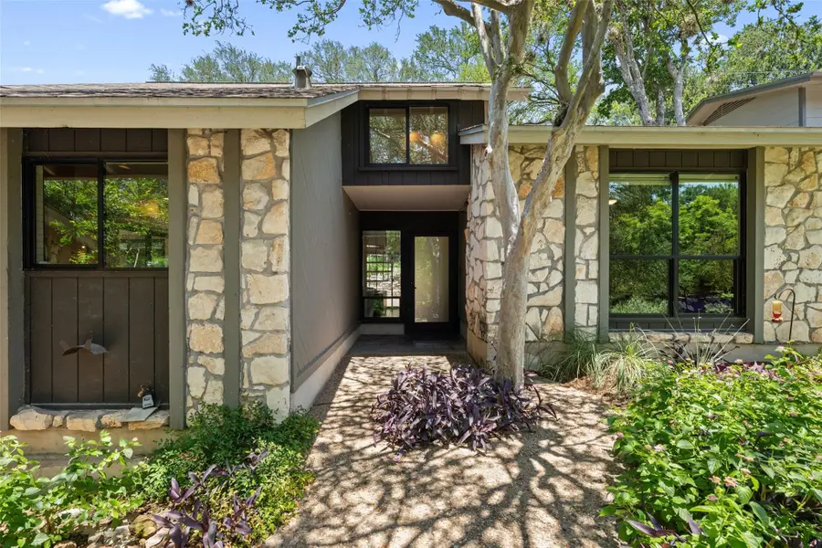 1702 Deerfield Dr, Austin, TX 78741 - #2