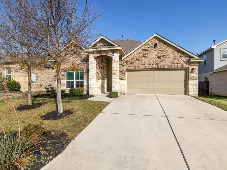 2328 Singletree Bnd, Georgetown, TX 78628 - Image #3