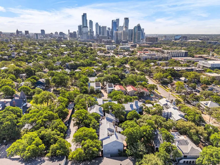 606 W Lynn St #21, Austin, TX 78703 - #2