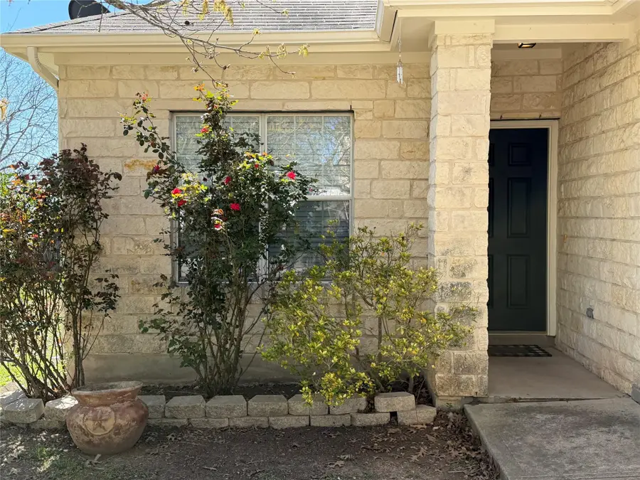 210 Dark Horse Ln, Buda, TX 78610 - #2