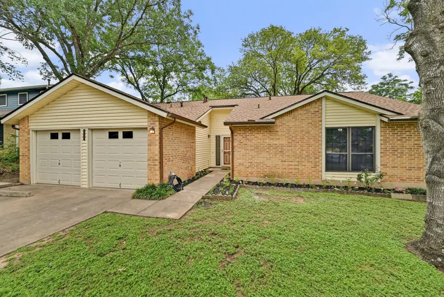 2411 Roehampton Dr, Austin, TX 78745 - #3