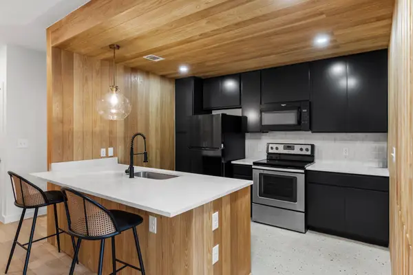 2505 Thornton Rd #2204, Austin, TX 78704