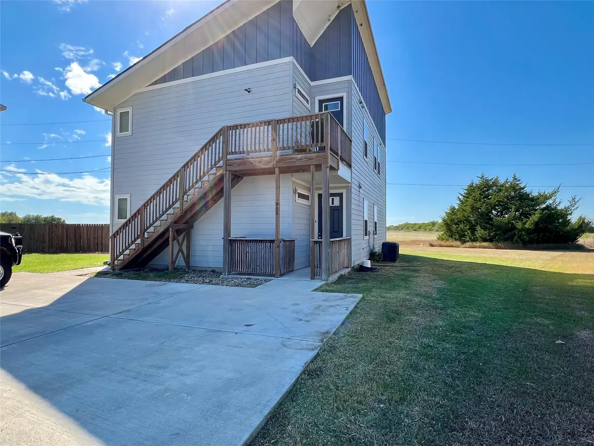805 Hallie Cv, Lockhart, TX 78644 - #1