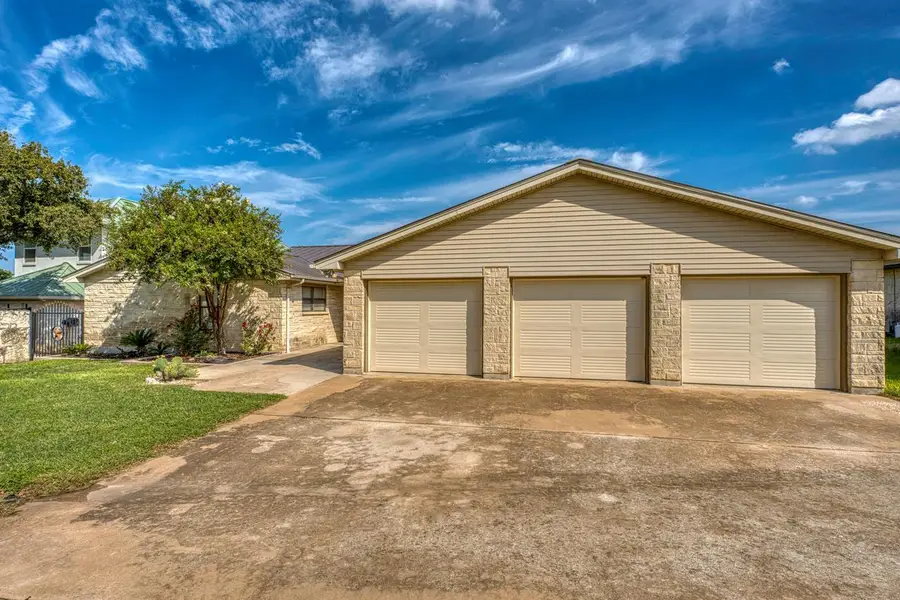 209 Senisa Dr, Buchanan Dam, TX 78609 - #3