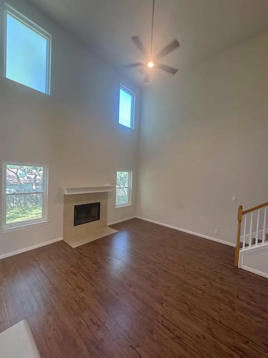2037 Northview Dr, San Marcos, TX 78666 - #3