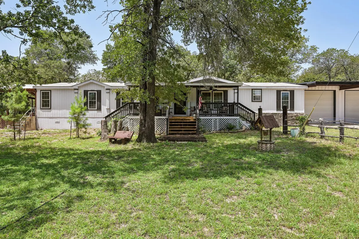 541 Hidden Oaks Dr, Elgin, TX 78621 - #1