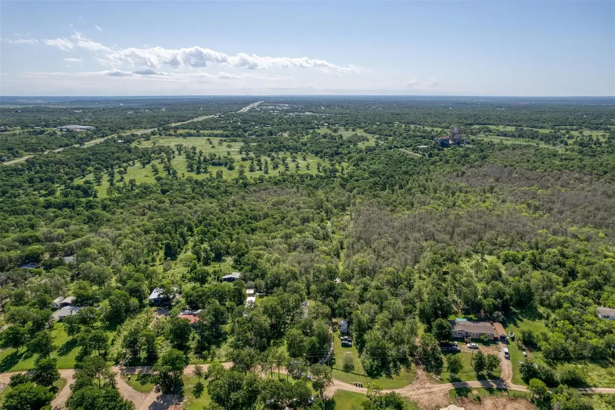 201 Fawn Ridge Rd, Cedar Creek, TX 78612 - Image #1