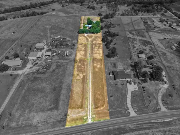 201 930 Private Rd, Taylor, TX 76574