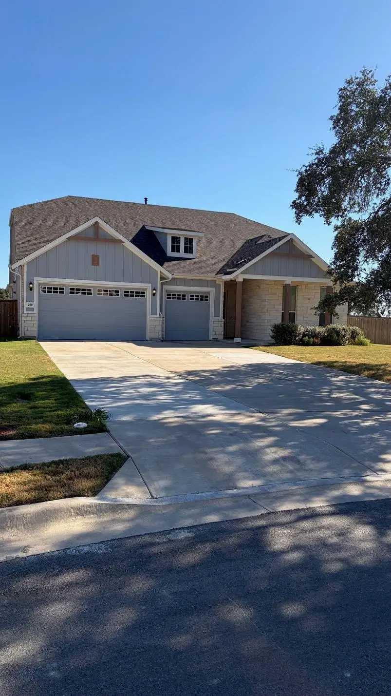 209 Tumbling Creek Run, Kyle, TX 78640 - #1