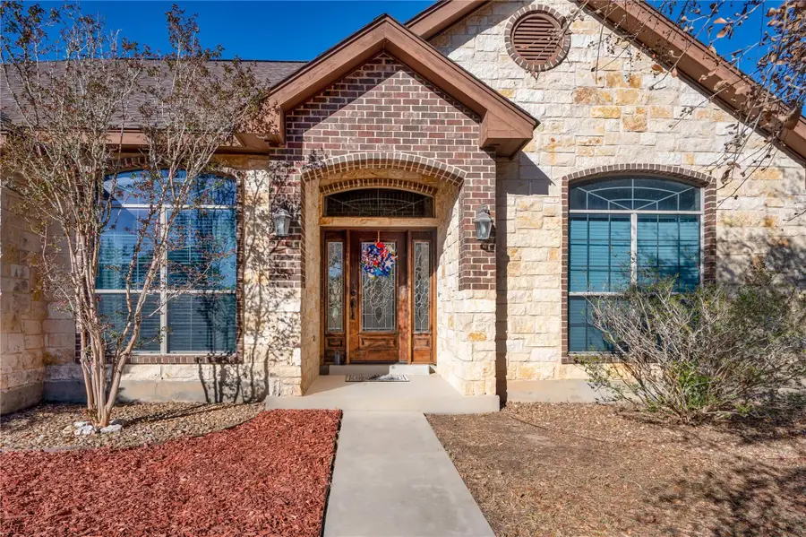 455 Rose Blossom Loop, La Vernia, TX 78121 - Image #3