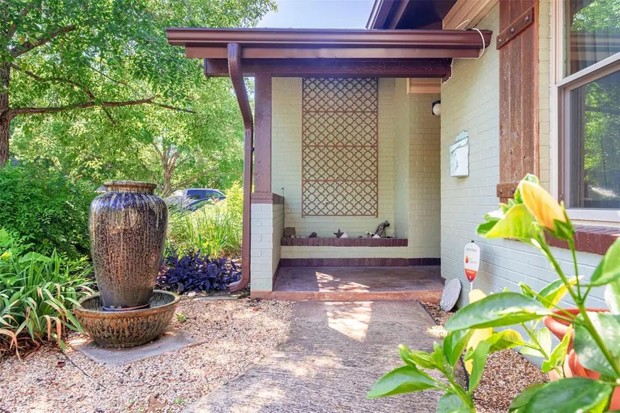 1905 Vallejo St, Austin, TX 78757 - #2
