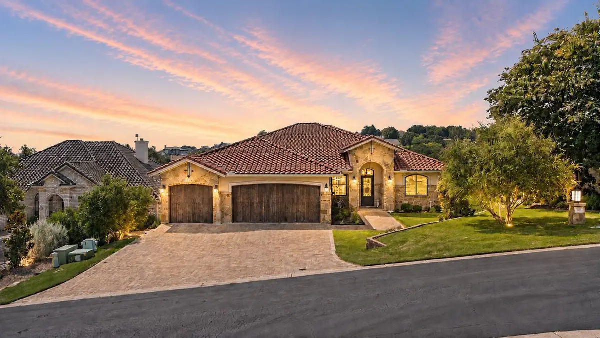 107 Long Mountain Dr, Horseshoe Bay, TX 78657 - #1