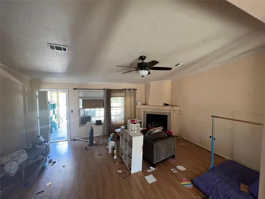 111 Road Runner Ln, Bastrop, TX 78602 - #2