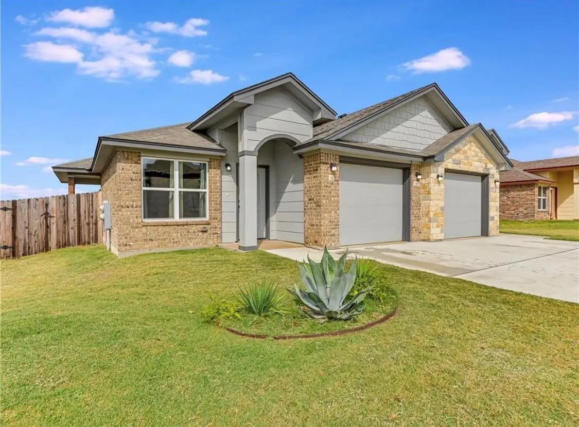 113 Calvin Smith Ln, Jarrell, TX 76537 - #1