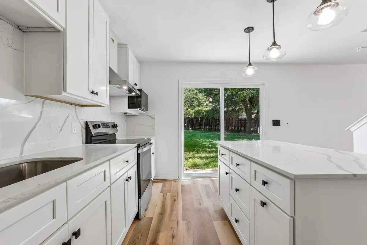 4504 Lyra Cir, Austin, TX 78744 - #1