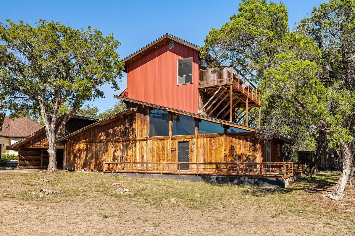 302 Venture Blvd S, Lago Vista, TX 78645 - Image #1